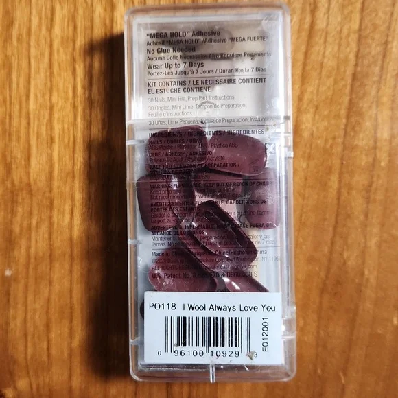 Press on nail sets - Picture 2 of 6